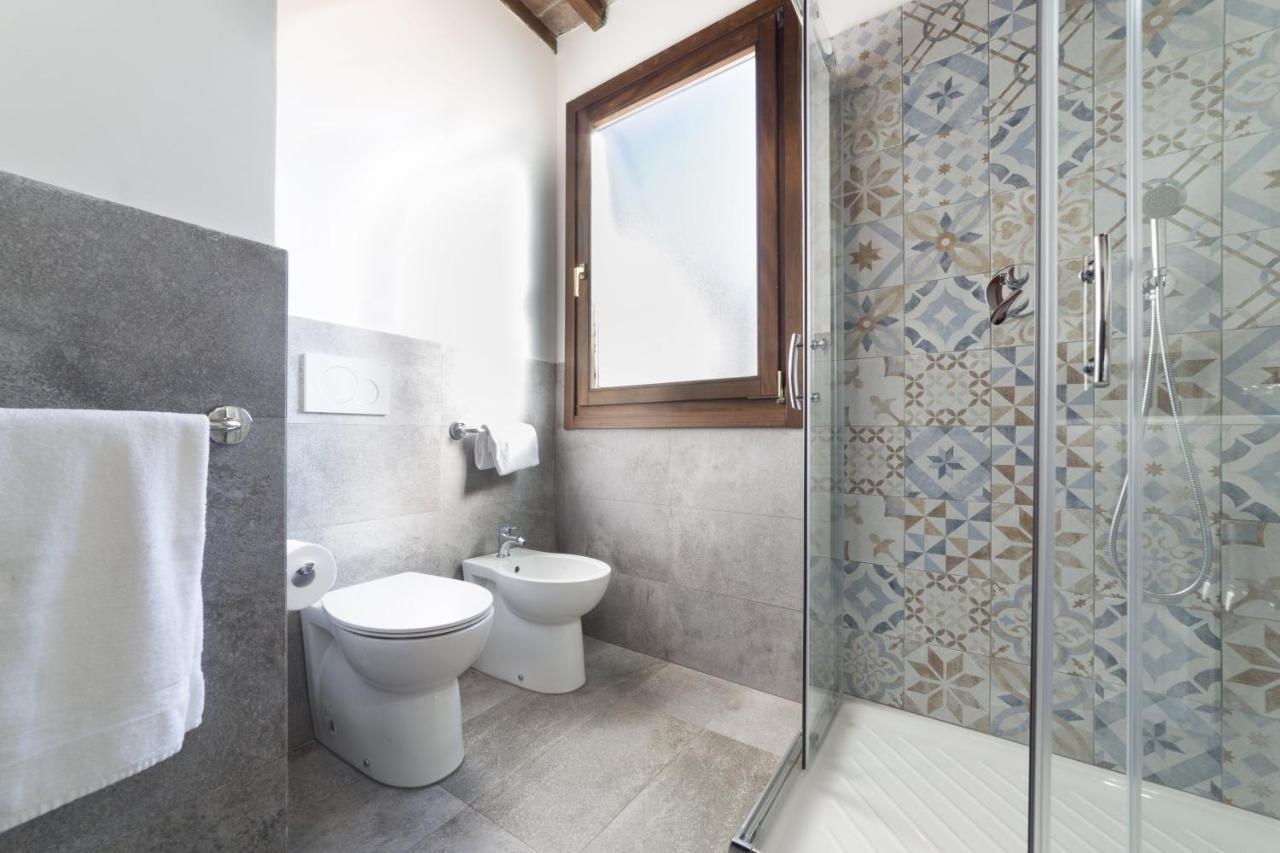 Authentic Flat In The City Center Florence Exterior photo